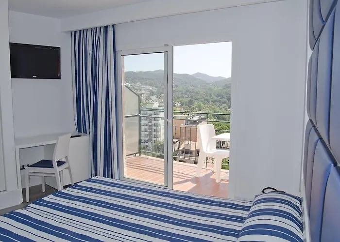 Alegria Sun Village 4*